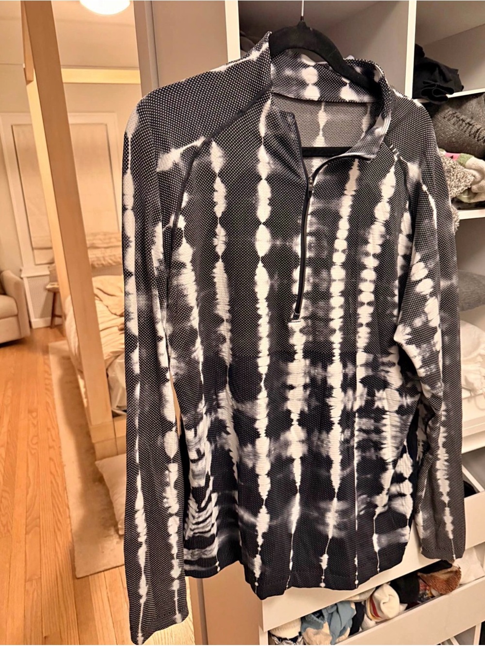 Men’s Lululemon Quarter Zip (Men’s XL)